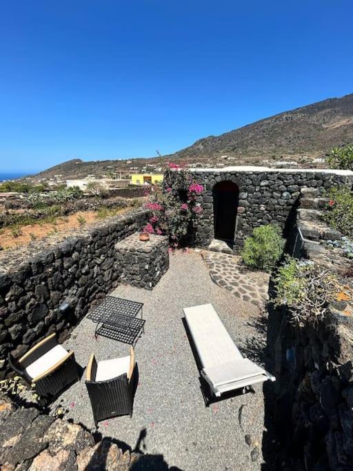 Dammuso - La Piccola Giara - Villa Pantelleria Luaran gambar